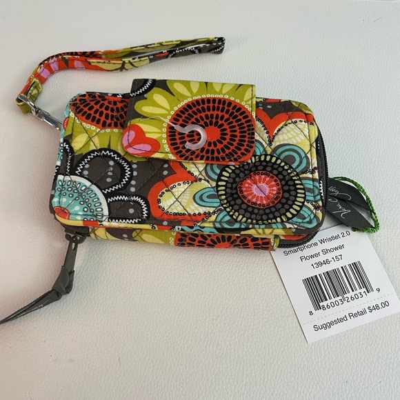Vera Bradley Handbags - NWT Vera Bradley wristlet